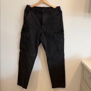 Uniqlo Black Cargo Pants with Flap Pockets